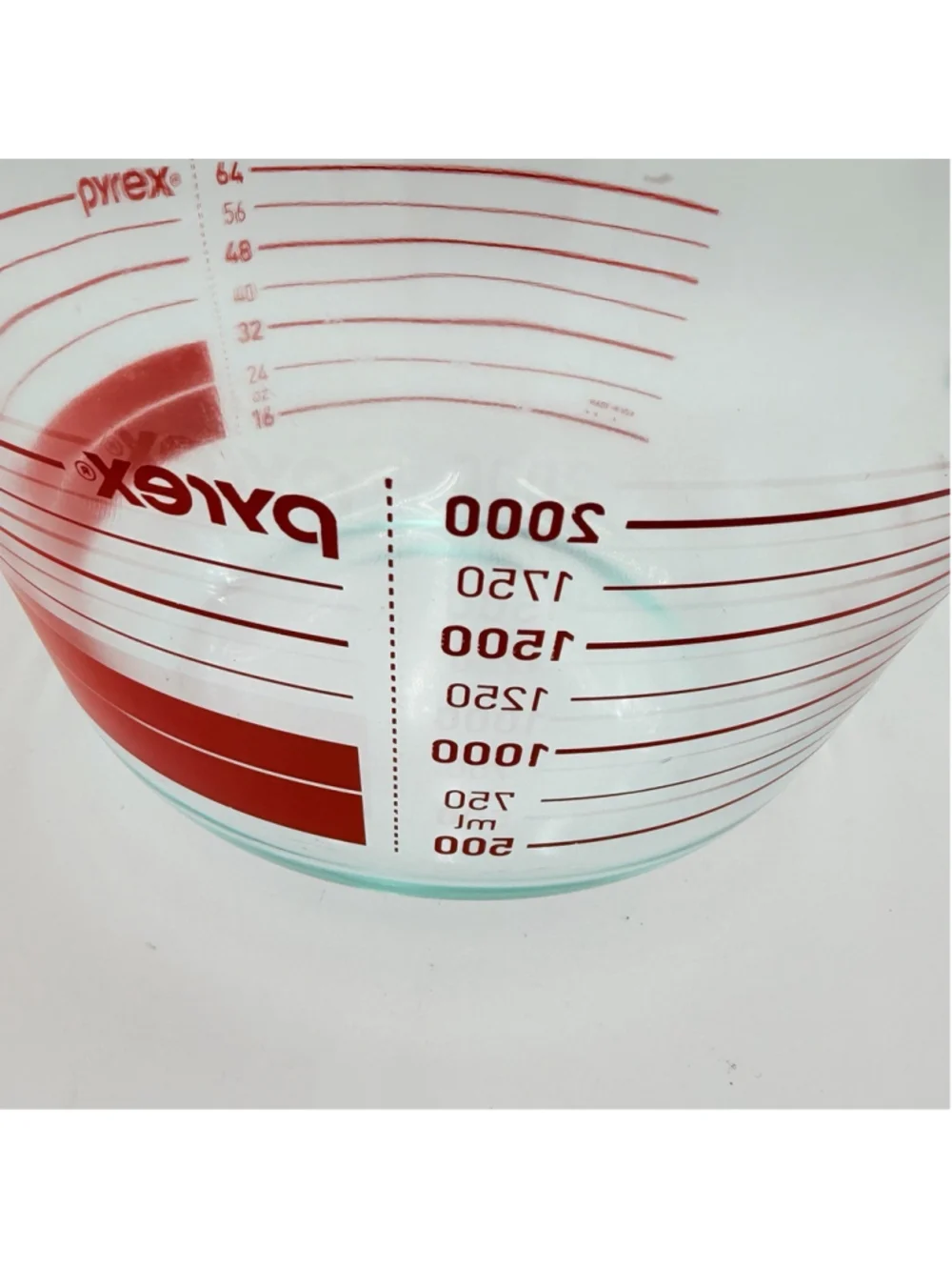 VTG Pyrex 8 Cup 2 Qt 2000mL Glass Measuring Batter Bowl Red Made USA